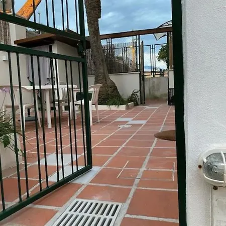 I Datteri Bilocale Ristrutturato A Meno Di 300 Mt Dal Mare Holiday home